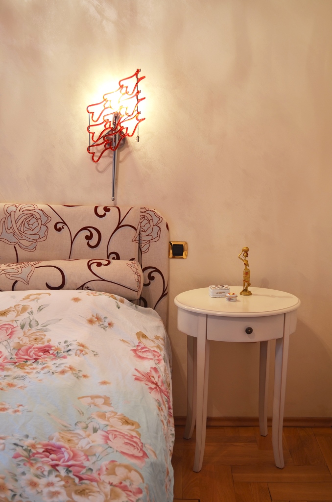 Елипсовидна масичка бяла Elipse table white