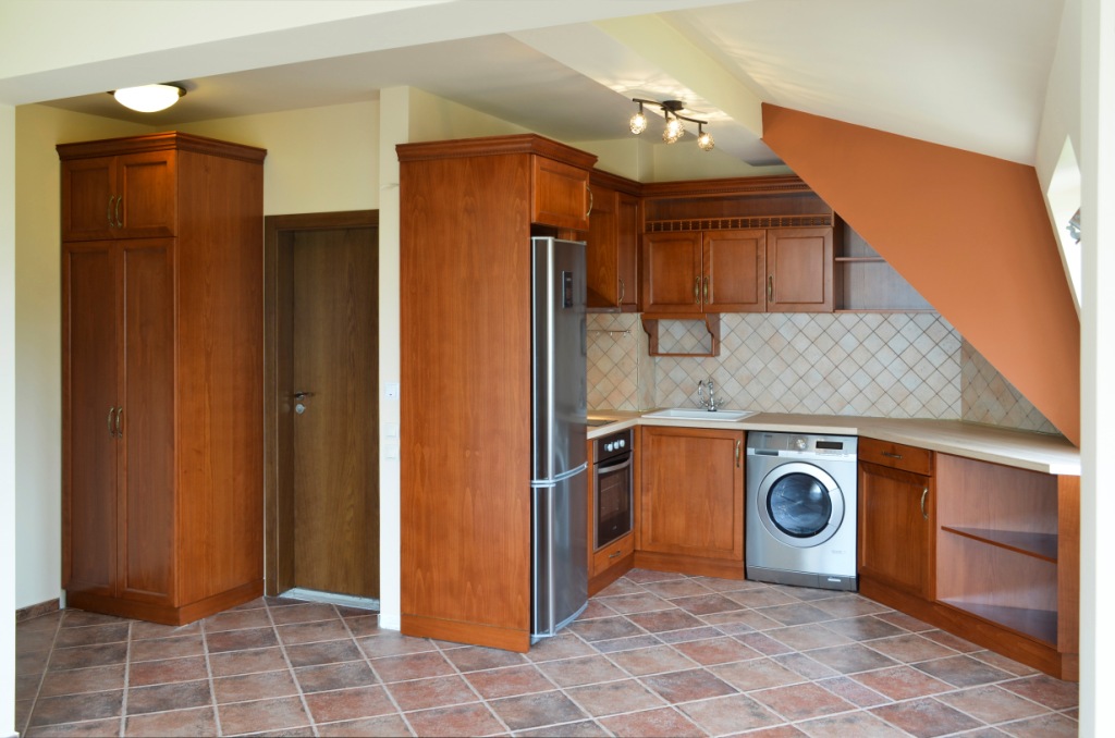 Класическа кухня, мебели, декорация, дизайн, проект, бук, фурнир, classic kitchen, furniture, wardrobe, design, project, decoration