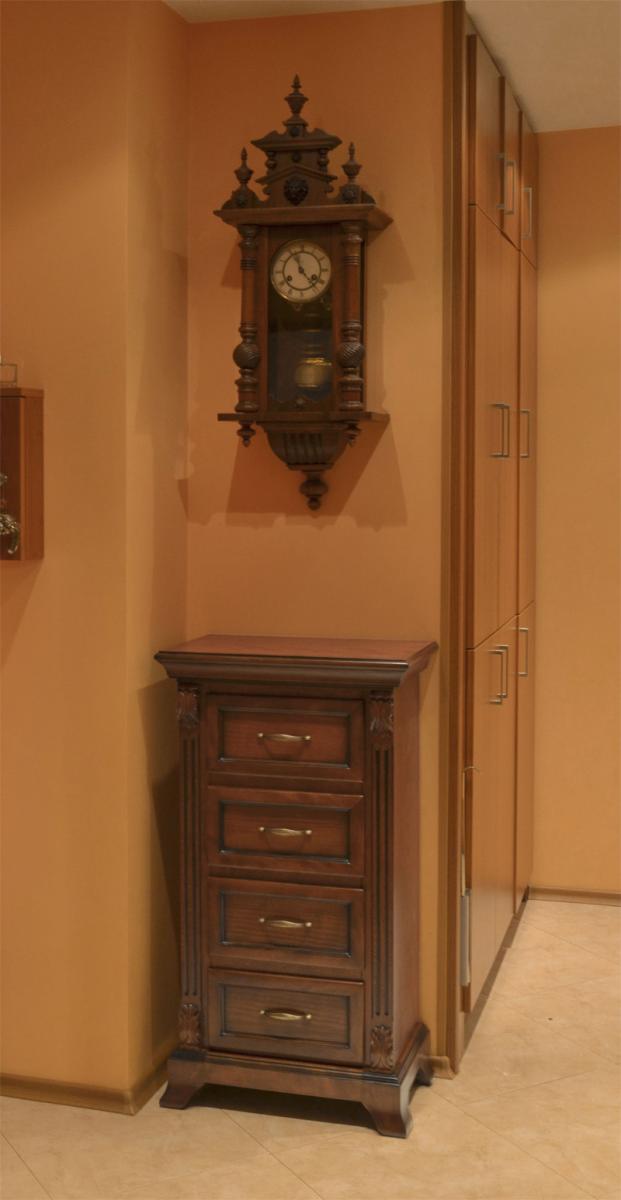 Шкаф за антре, дърврезба, патина, класически, мебели по поръчка, classic furniture, hand made